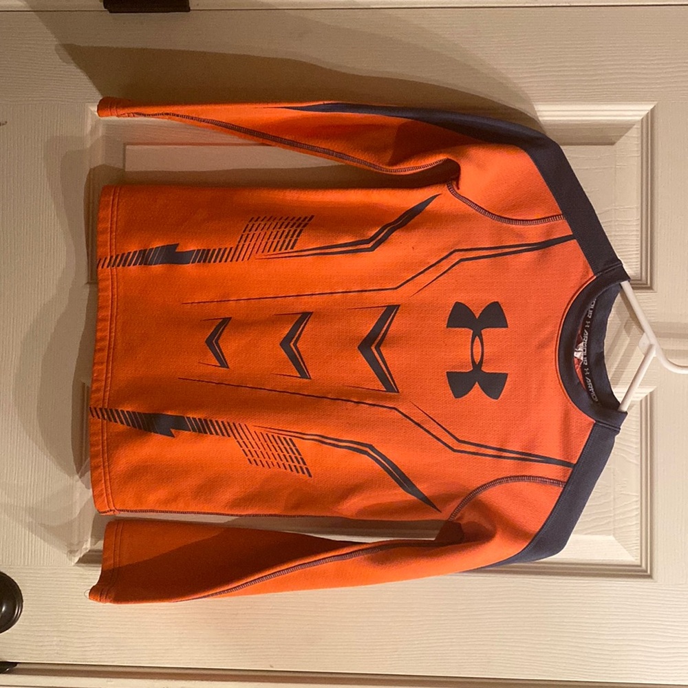 Under Armor long sleeve shirt/ color orange & gray/ size Youth M/